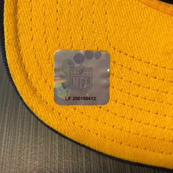 Steele's NFL Reebok Cap - Picture 3 of 4